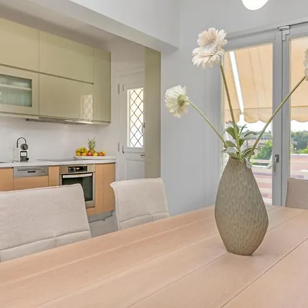 Luxury Central In Rhodes Town Апартаменты